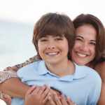 40代の歯列矯正。後悔しないために知っておきたいメリットとデメリットとは？【前編】